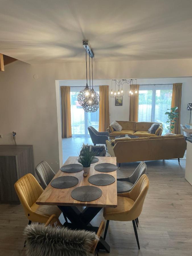 Premium 23 * Vienne